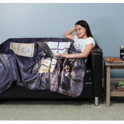 BBC - Doctor Who - Distressed TARDIS 50 x 80 in (127 x 226 cm) Microraschel Throw