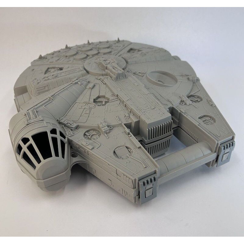 Star Wars: Millenium Falcon Carrying Case